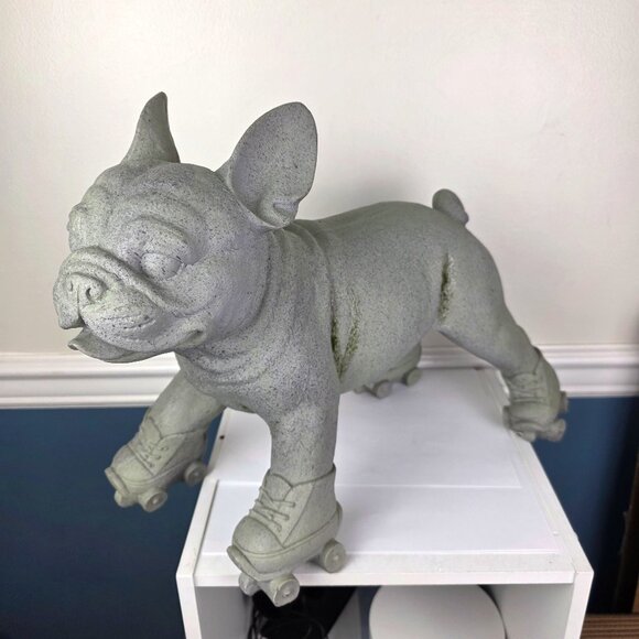 French Bulldog on Skates Garden Porch Patio Decor Stone Look Resin 13"
